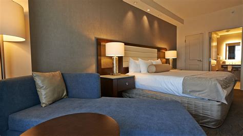 winstar complimentary rooms.